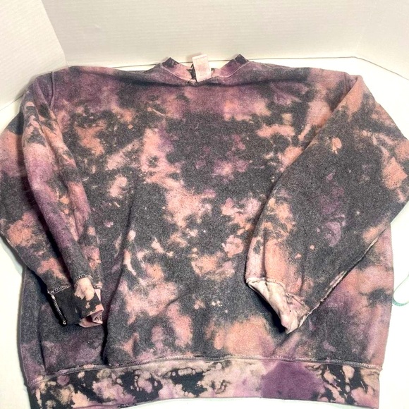 BNWT Urban Outfitters Purple Multi Tie Dye Crewneck OS unisex men’s XL FIRM$$$ - Picture 3 of 8